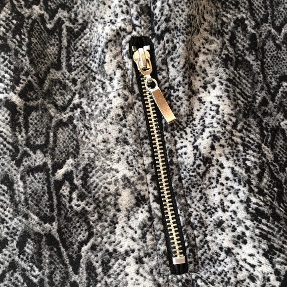 Dressbarn Python Print Zip Jacket - Picture 3 of 6